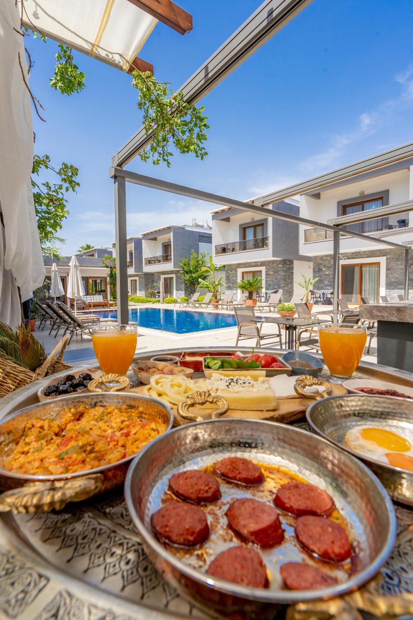 גומבט Maye Residence מראה חיצוני תמונה