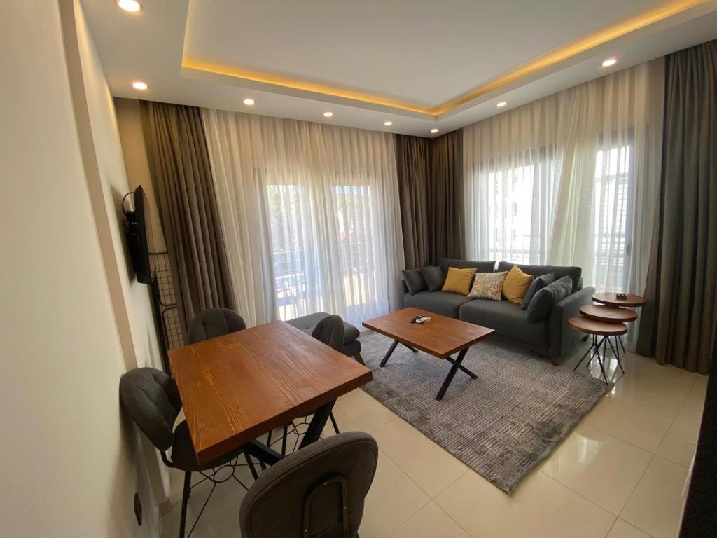 גומבט Maye Residence מראה חיצוני תמונה