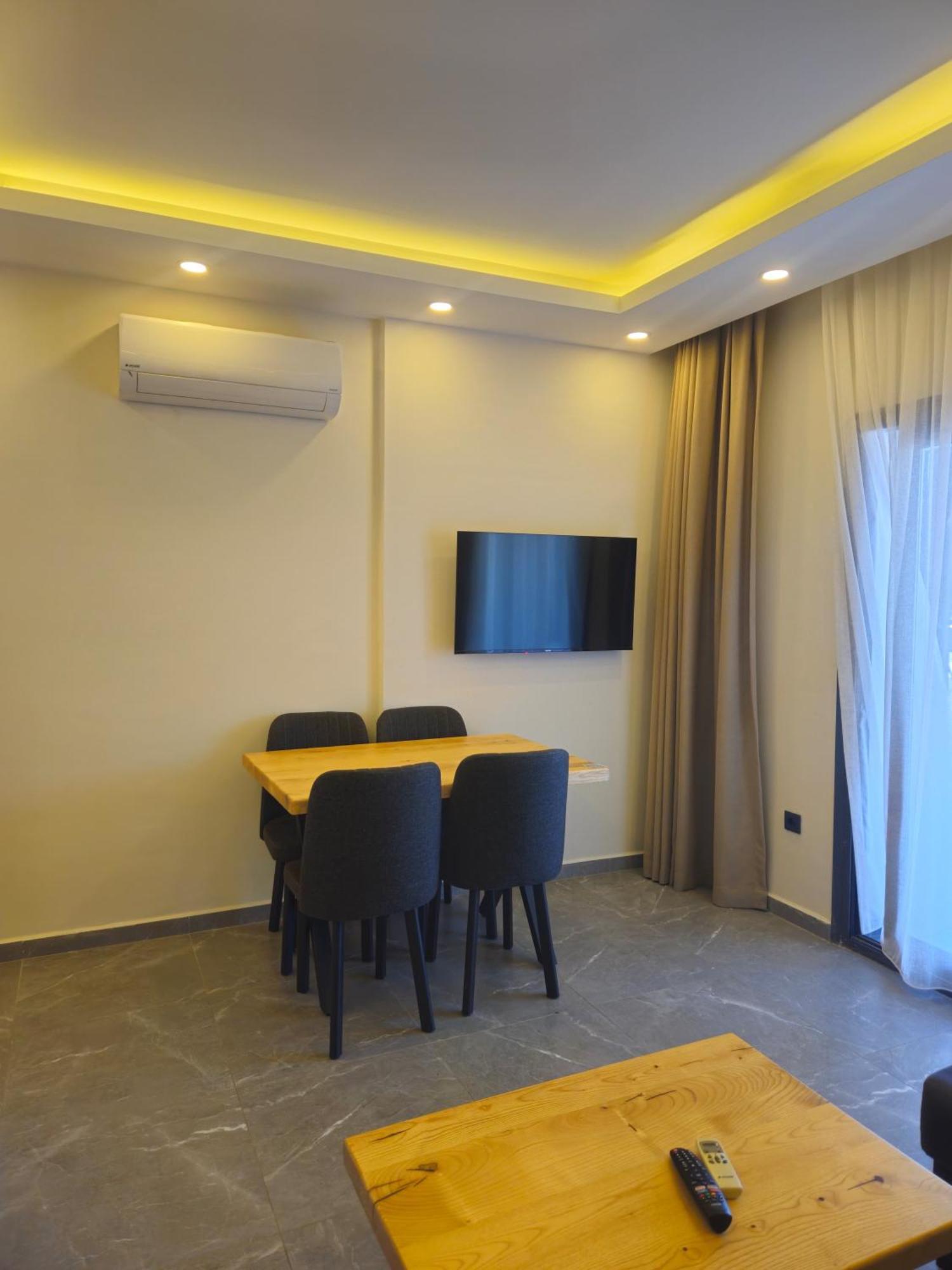 גומבט Maye Residence מראה חיצוני תמונה