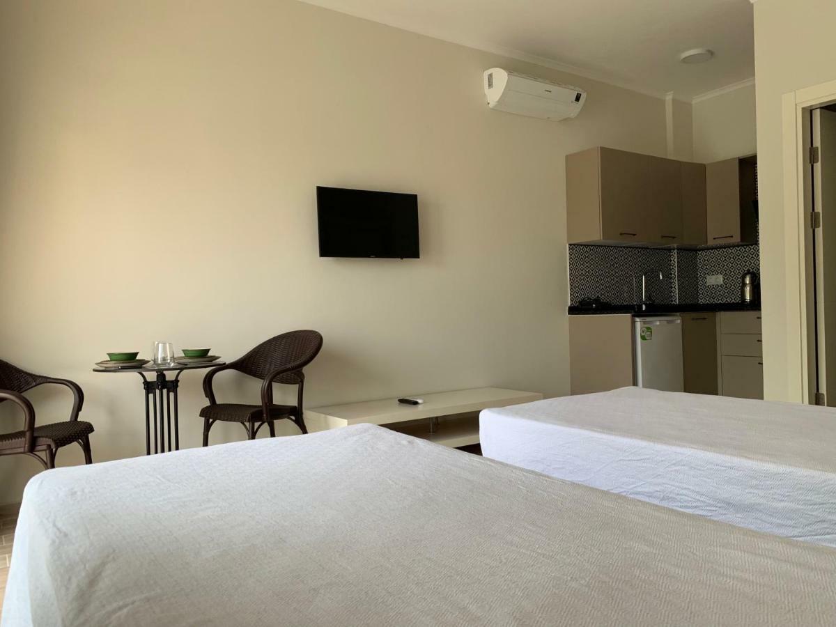 גומבט Maye Residence מראה חיצוני תמונה