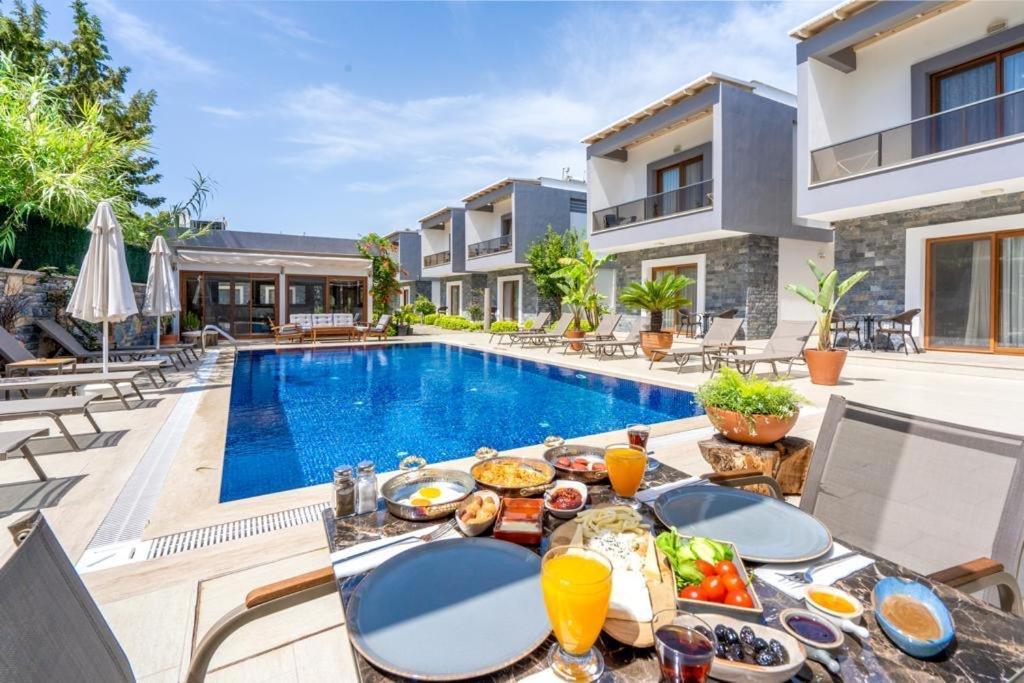 גומבט Maye Residence מראה חיצוני תמונה