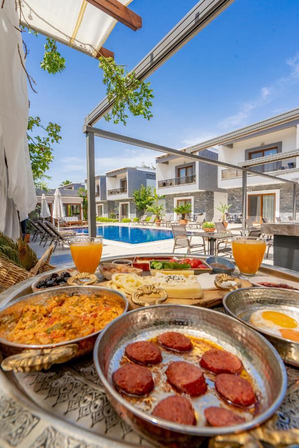גומבט Maye Residence מראה חיצוני תמונה